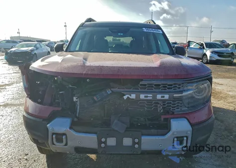 2025 Ford Bronco Sport Badlands z USA, uszkodzony, nr VIN 3FMCR9DA5SRE03948